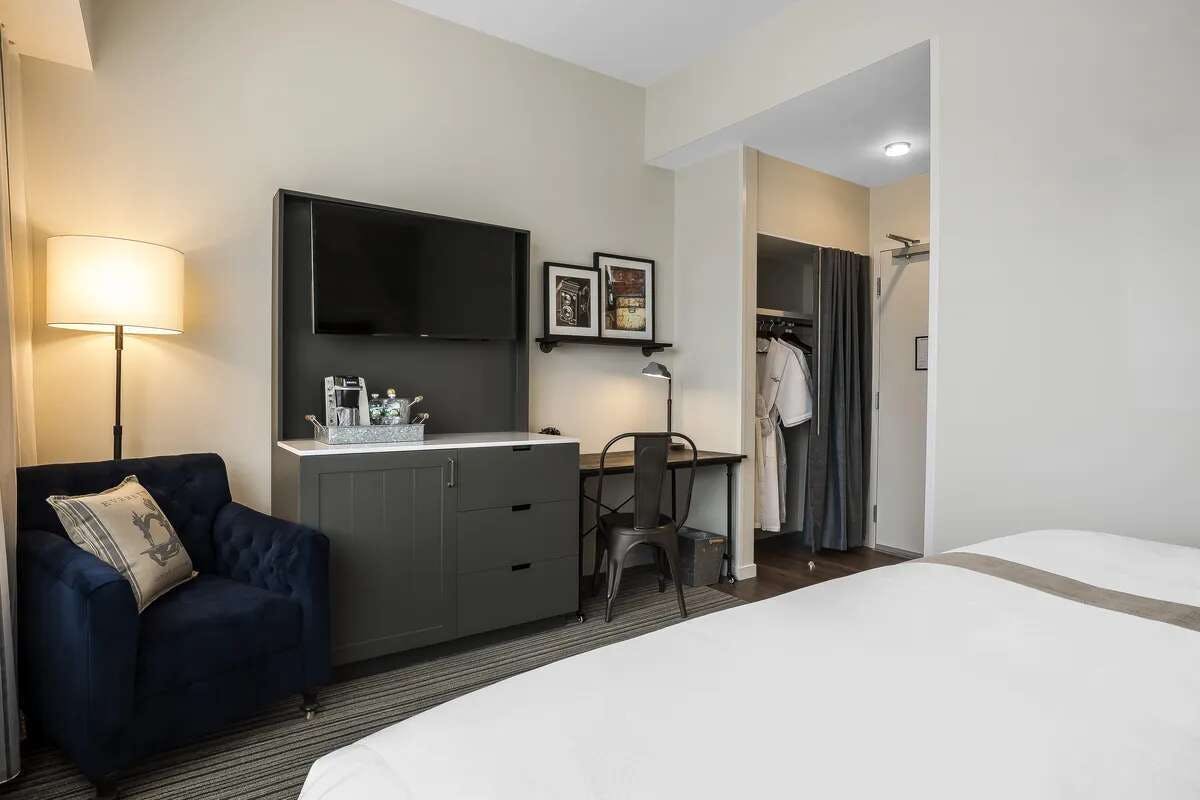 Hotel enVision Hotel Boston - Everett, an Ascend Collection Member photo 1