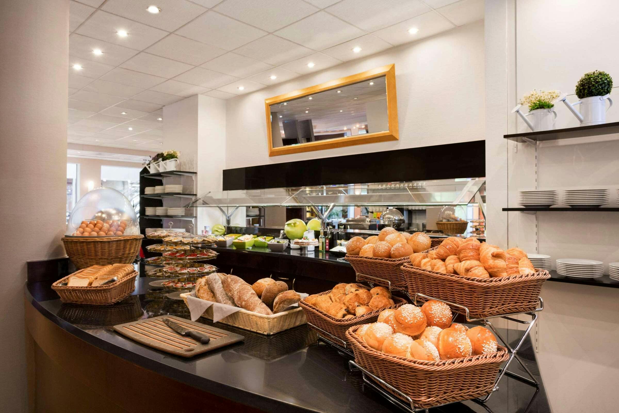 Hotel Ramada Encore by Wyndham Geneva photo 5