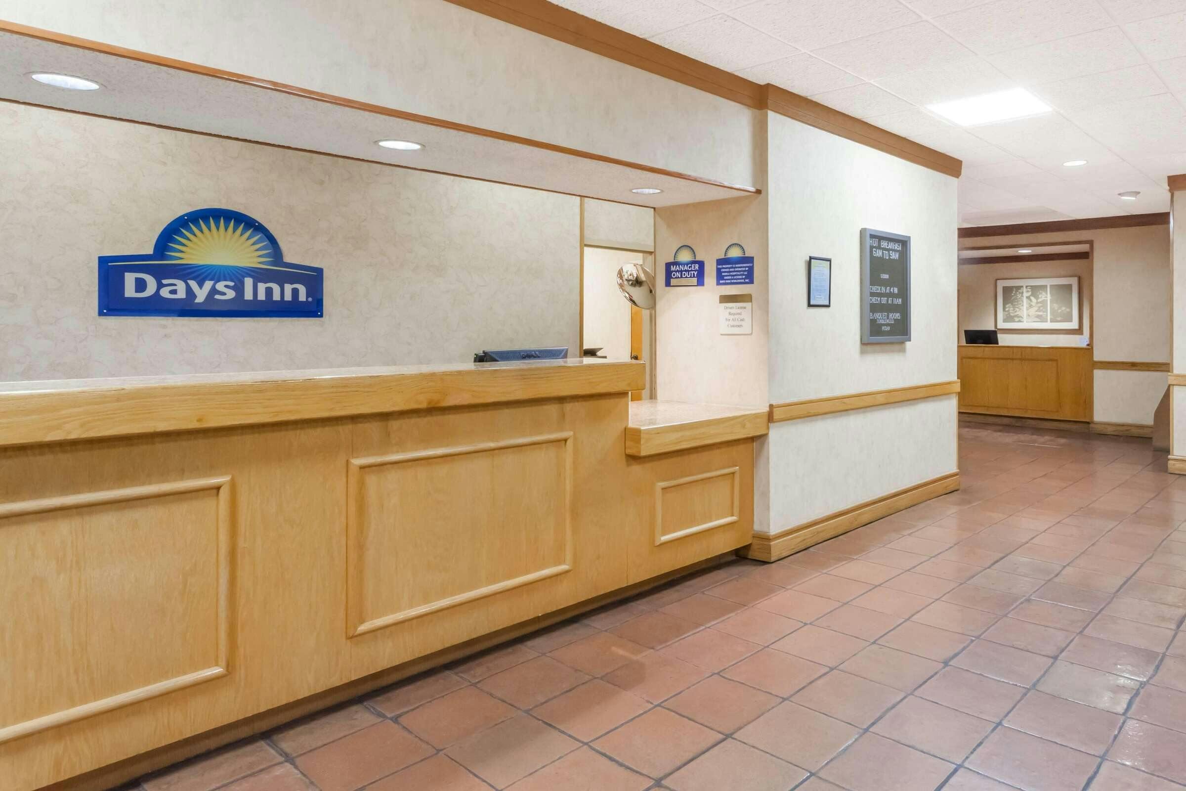 Hotel Days Inn Seguin TX photo 3