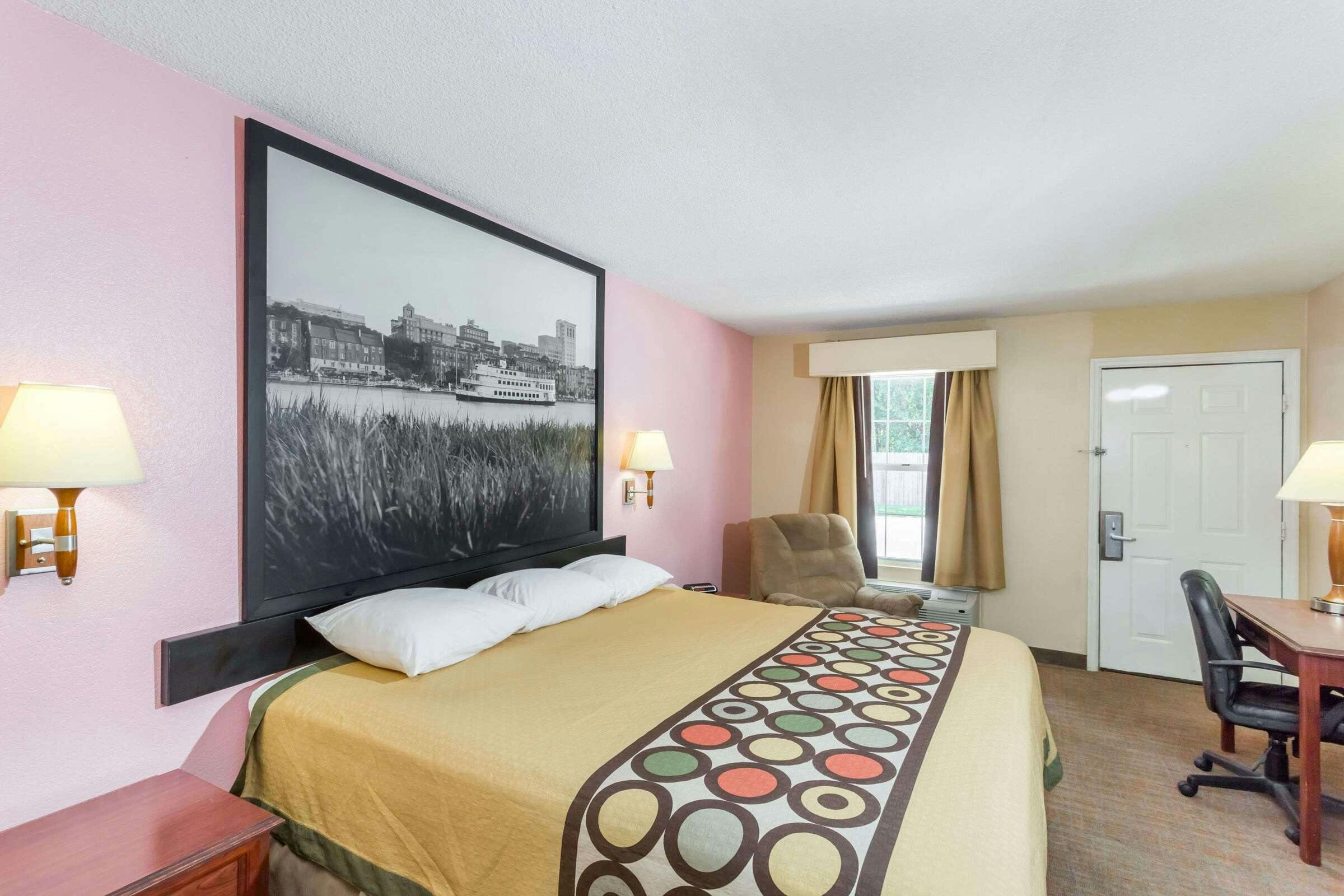 Hotel Super 8 by Wyndham Statesboro photo 5