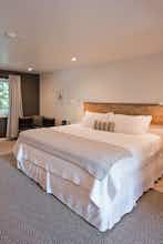 Hotel The Lodge on the Cove photo 3