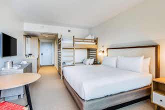 Hotel The Lodge at Gulf State Park, A Hilton Hotel photo 1