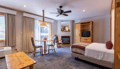 Hotel Red Wolf Lodge at Olympic Valley photo 2