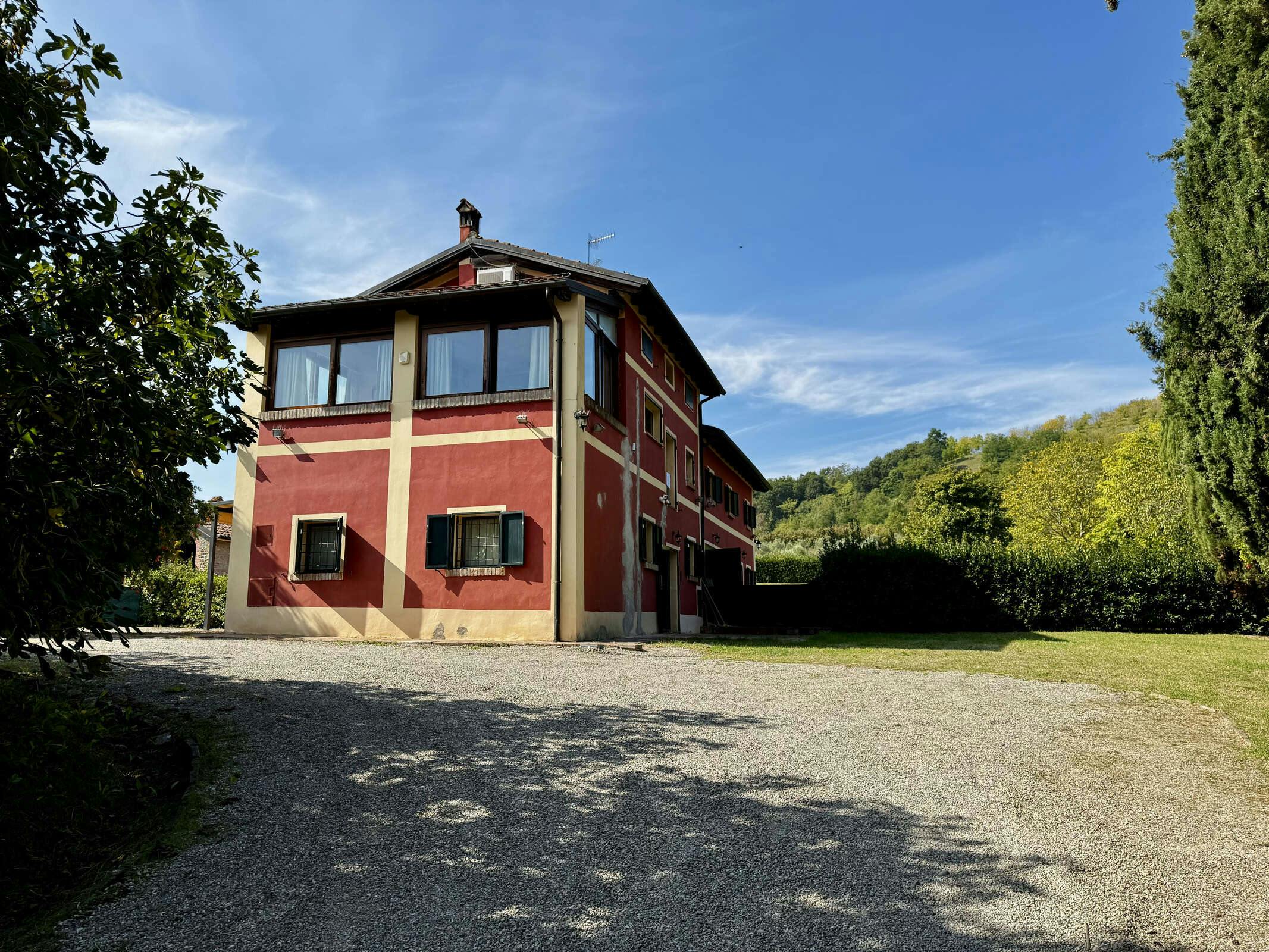 BOLOGNAROOMSCOM – LA CASCINA