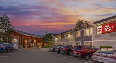 Best Western Plus Country Meadows Inn