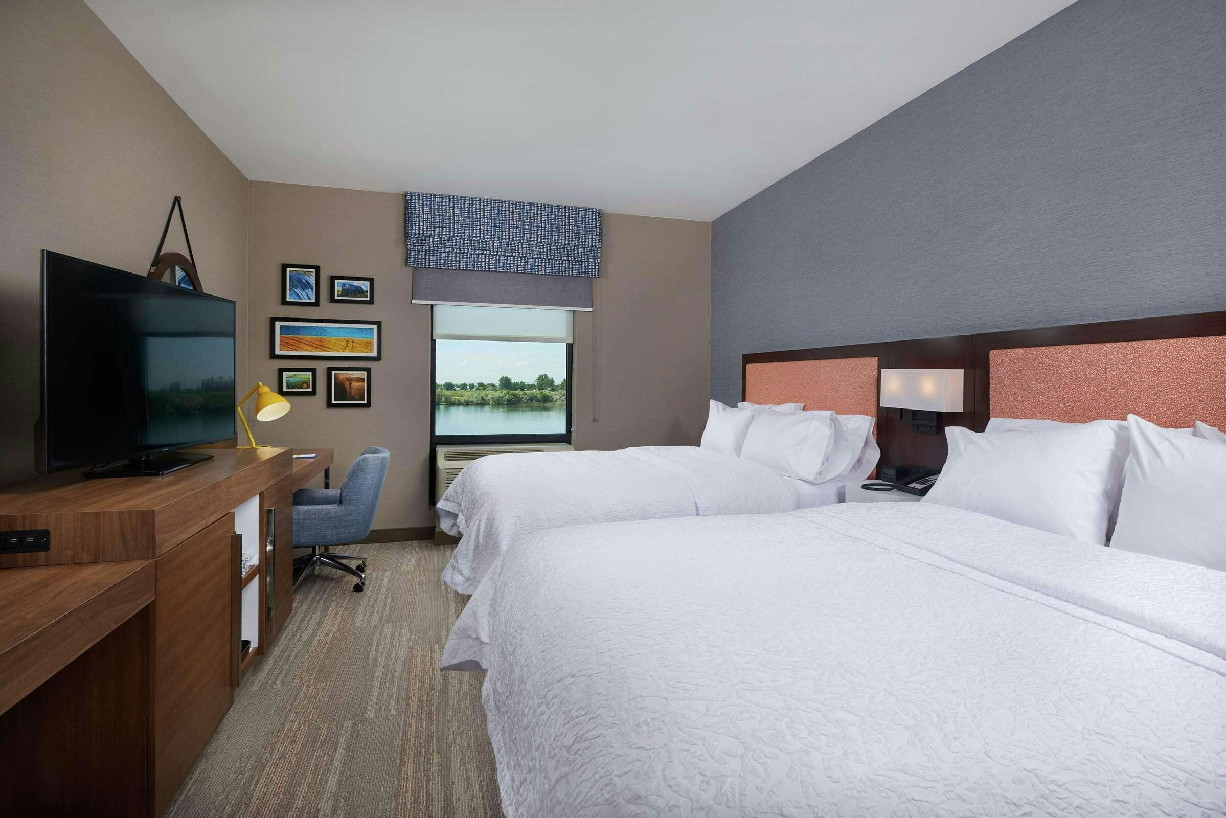 Hotel Hampton Inn Burley Id photo 1