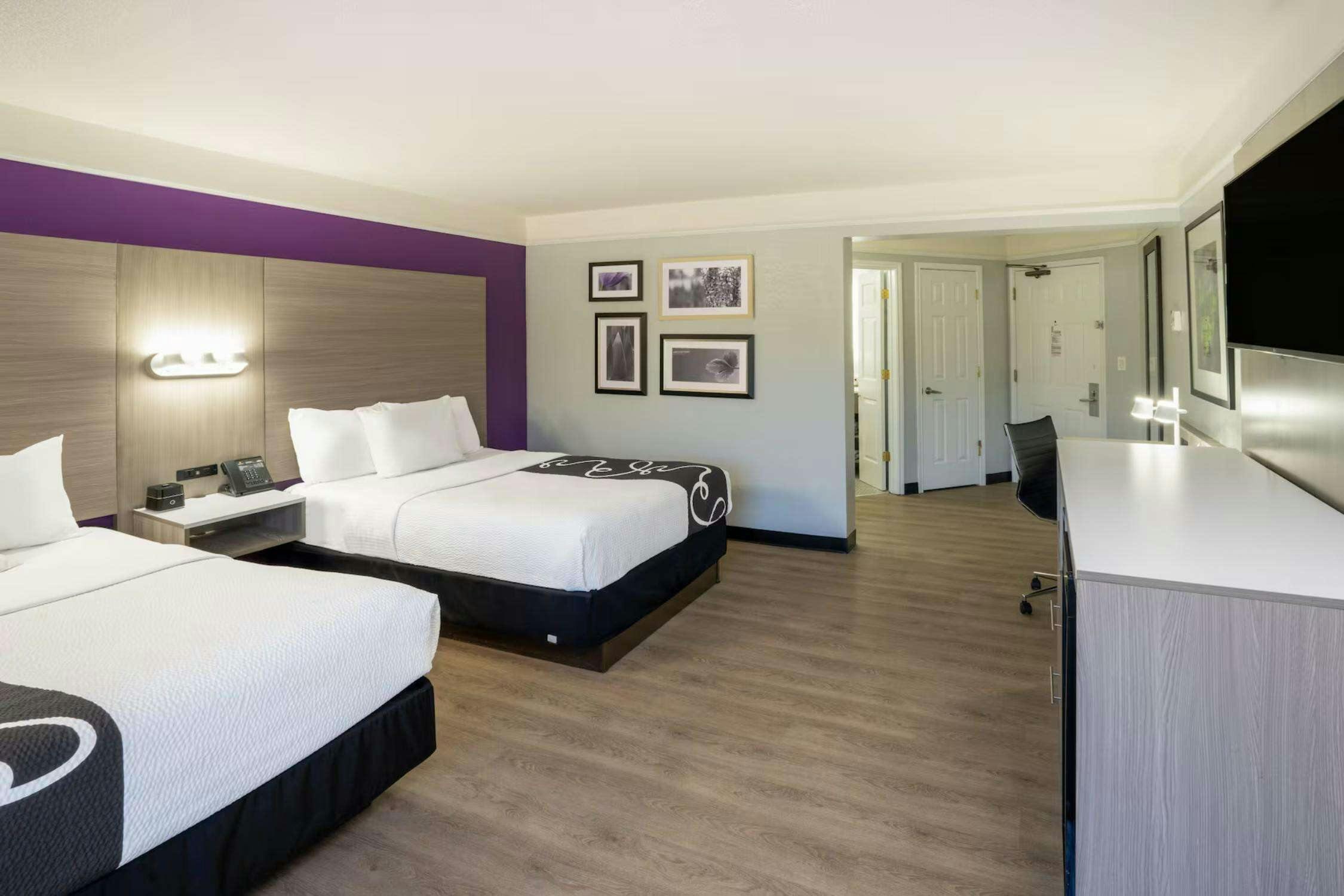 Hotel La Quinta Inn & Suites by Wyndham Birmingham Hoover photo 2