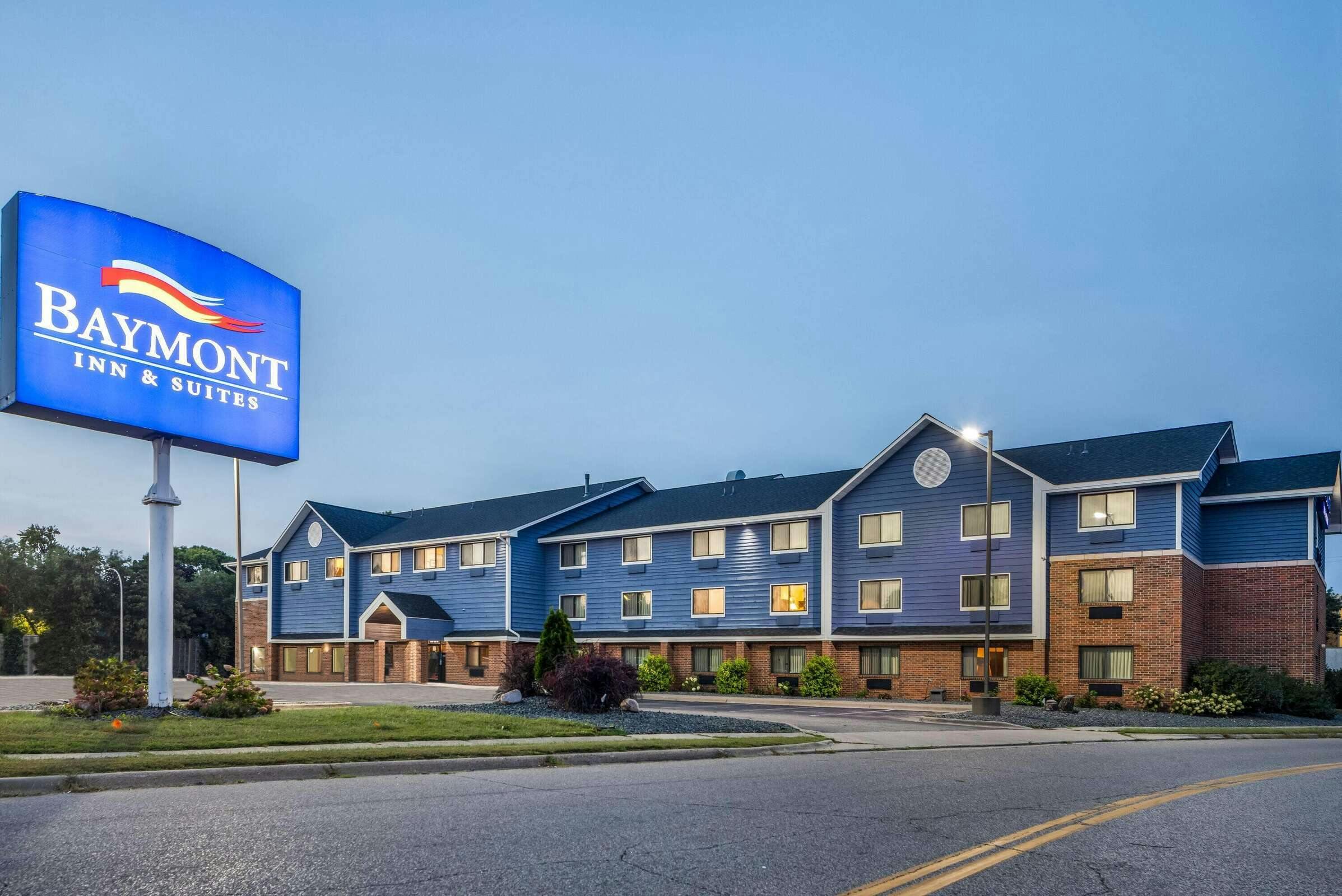Hotel Baymont IS Bloomington MSP AP photo 1