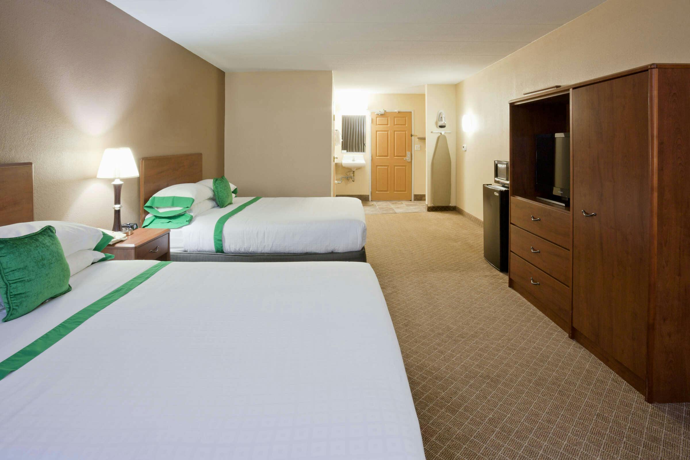 Hotel Med City Inn & Suites photo 5