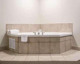 Hotel Comfort Inn Bracebridge, ON photo 1