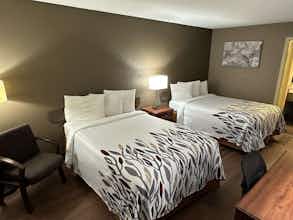 Hotel Red Roof Inn & Suites Marysville photo 2