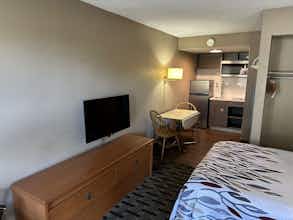 Hotel Red Roof Inn & Suites Marysville photo 4