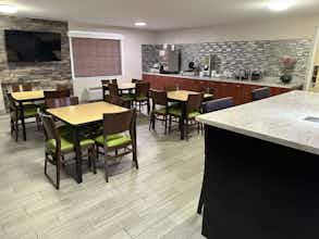 Hotel Red Roof Inn & Suites Marysville photo 3