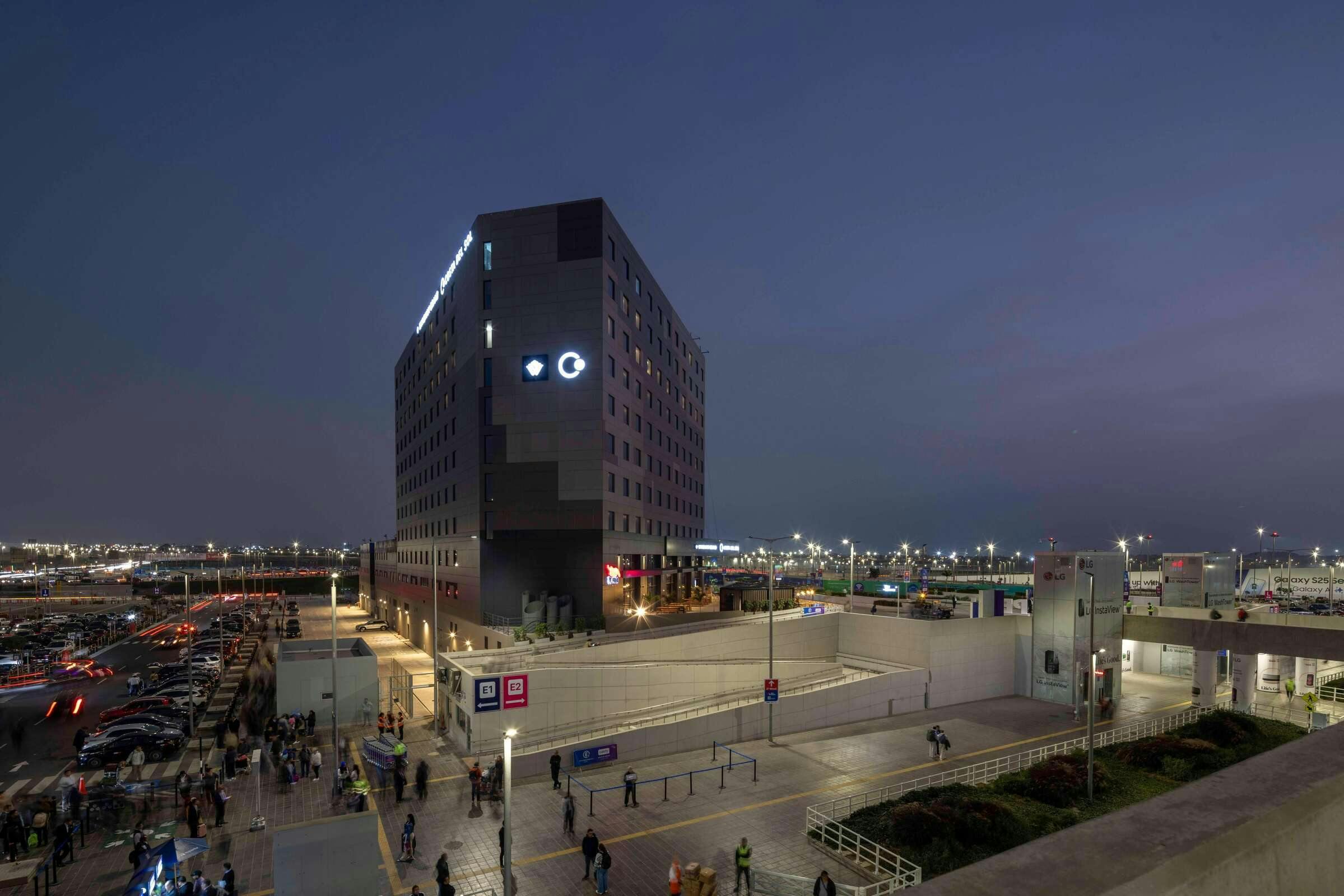 Hotel Wyndham Grand Lima Airport photo 2