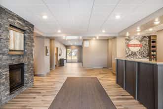 Hotel Ramada St. Paul AB photo 2