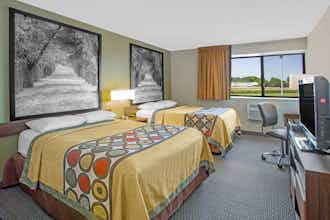 Hotel Super 8 Windsor Madison photo 4