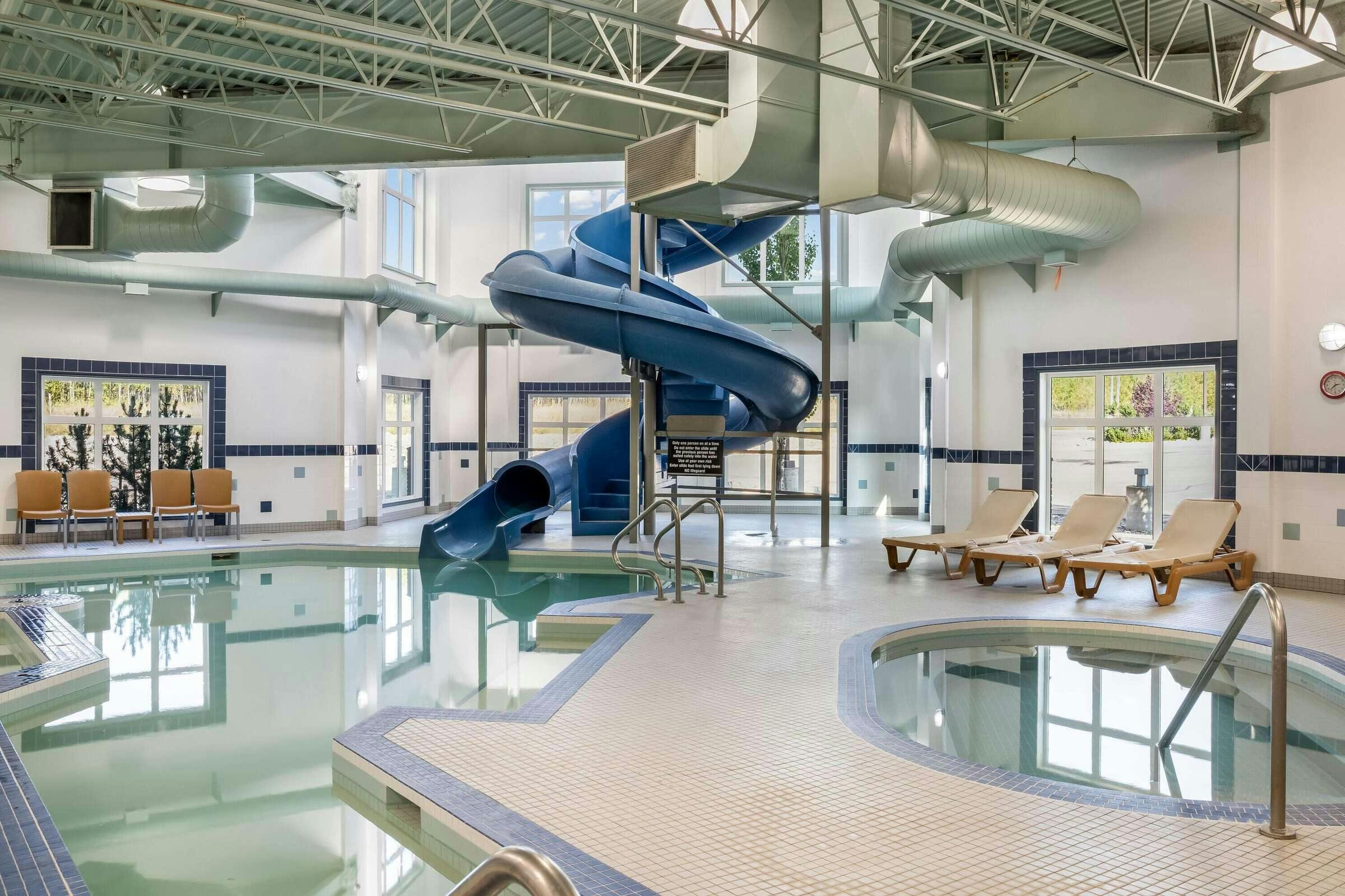 Hotel Ramada Lac La Biche photo 3