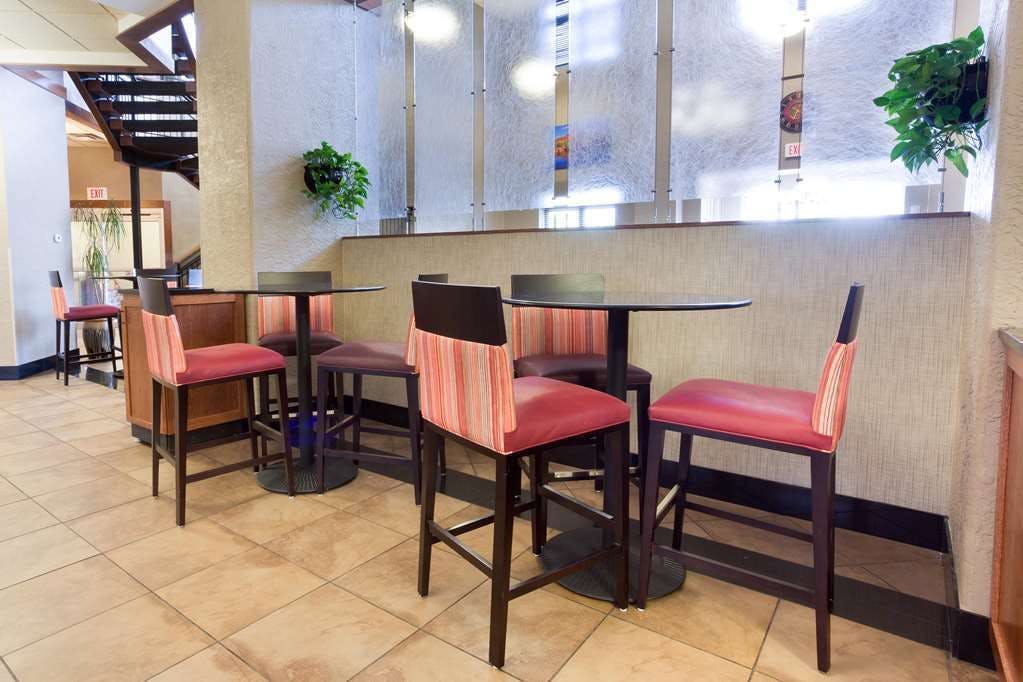 Hotel Drury Inn and Suites Flagstaff photo 1