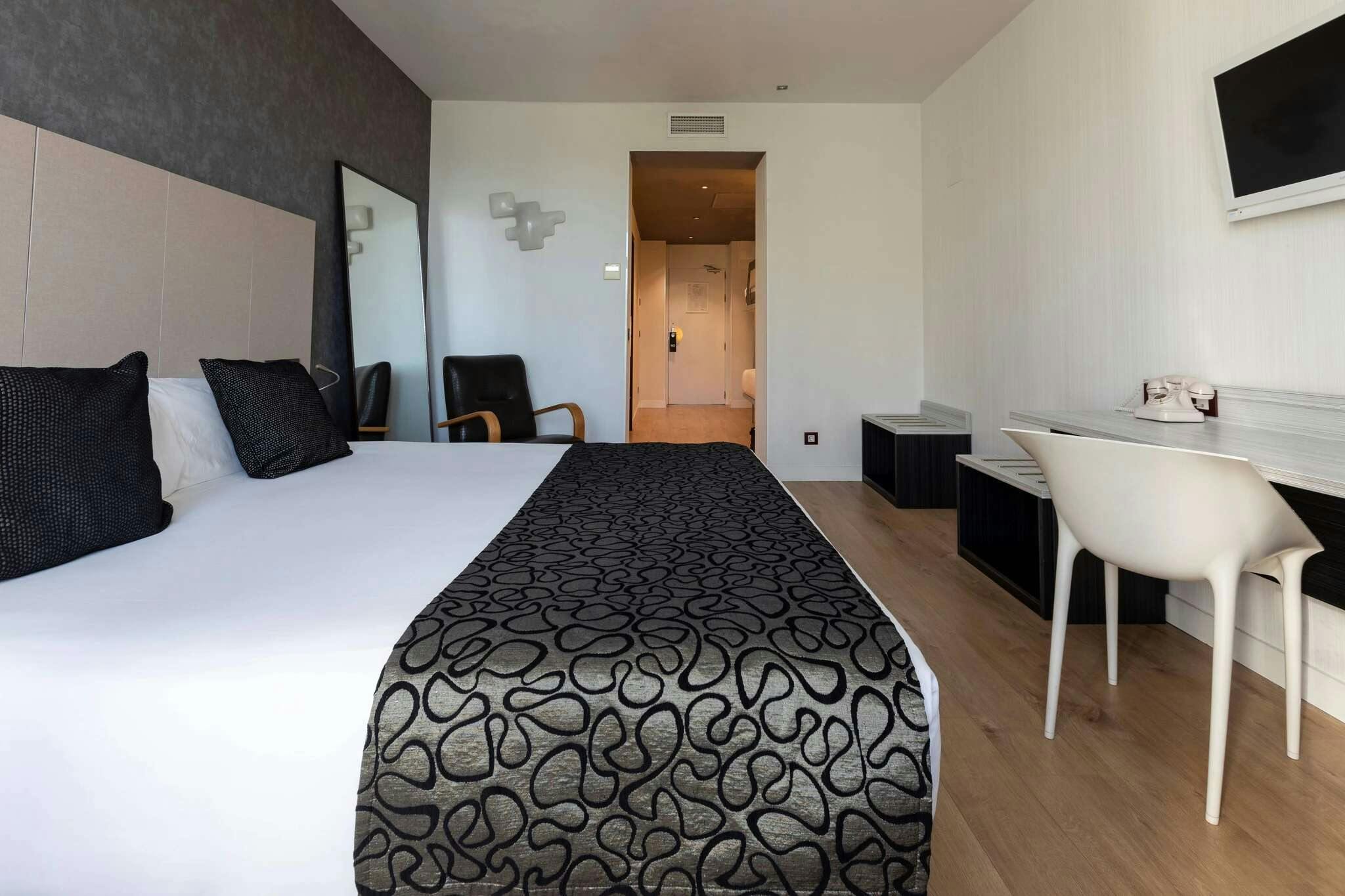 Hotel Petit Palace Santa Bárbara photo 3