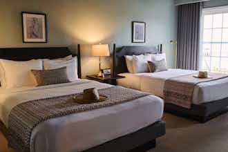 Hotel The Harbor Front Inn photo 1