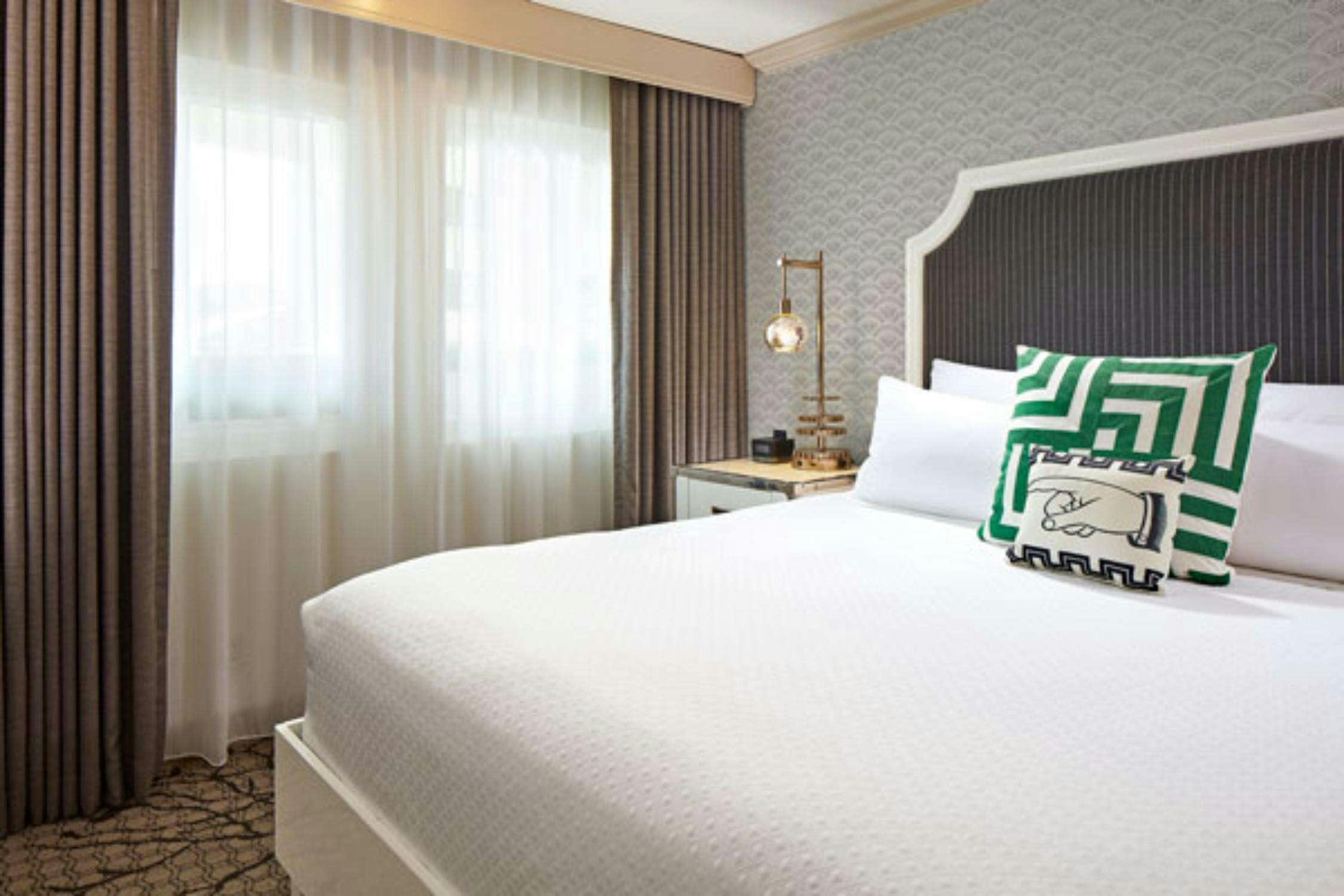 Hotel Carlyle Inn photo 2