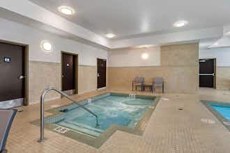 Hotel Best Western Plus The Inn At St. Albert photo 3