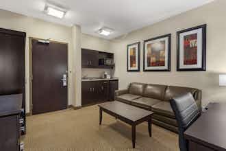 Hotel Best Western Plus The Inn At St. Albert photo 4