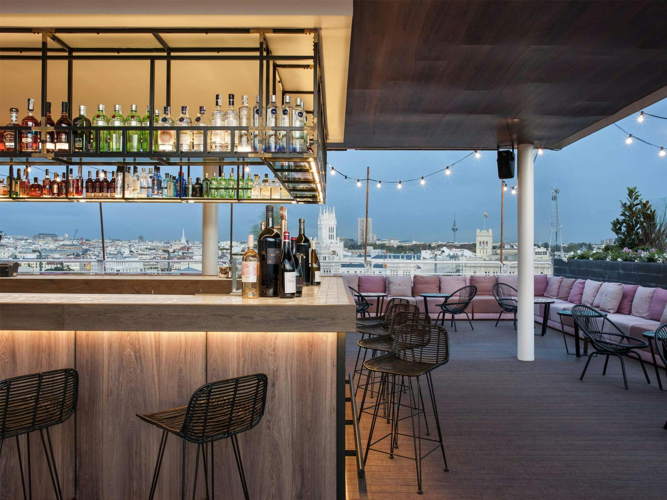 Hotel NH Collection Madrid Suecia photo 2