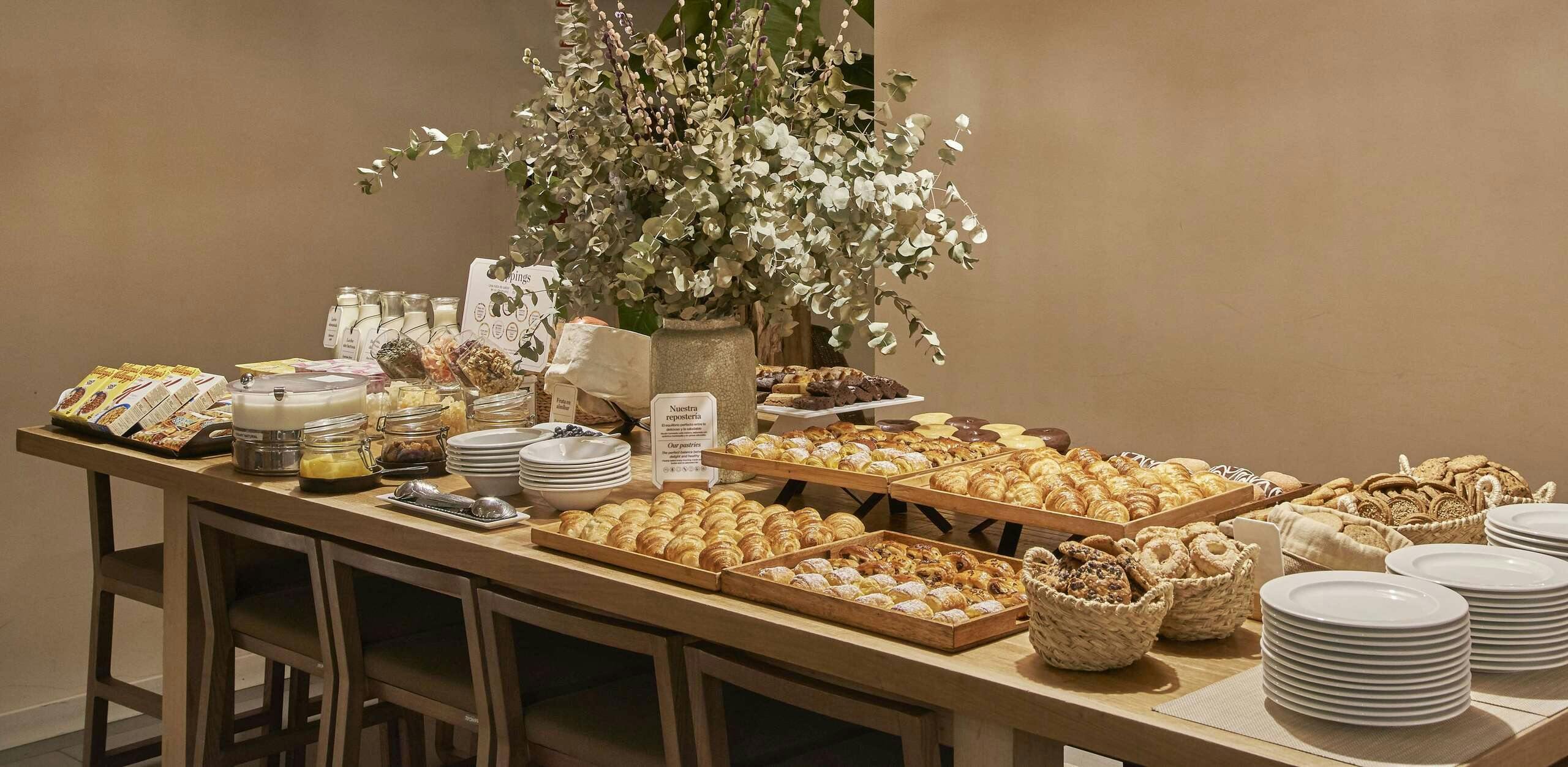 Hotel NH Madrid Balboa photo 1