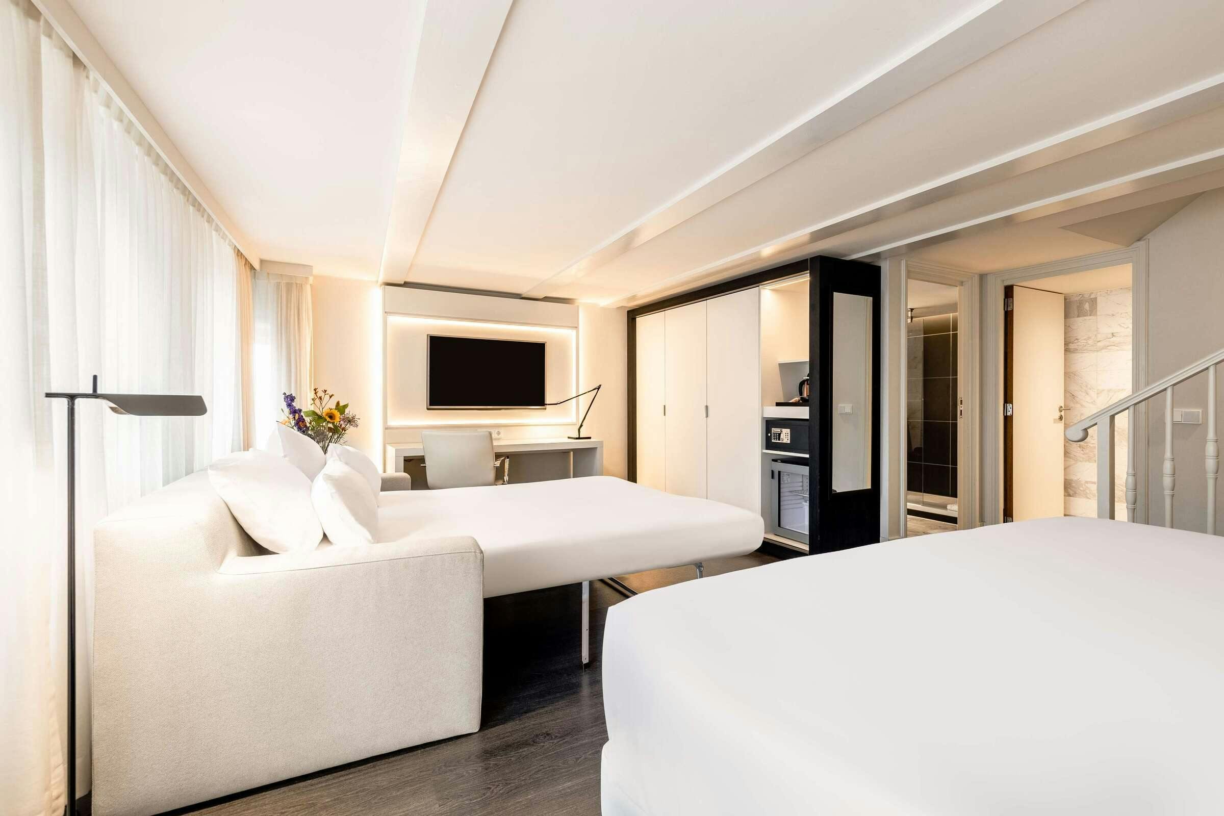 Hotel NH Collection Amsterdam Barbizon Palace photo 4