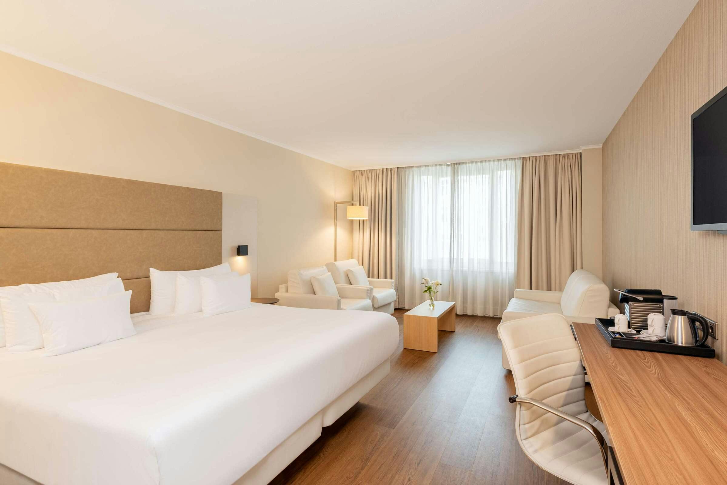 Hotel NH Collection Berlin Mitte am Checkpoint Charlie photo 2