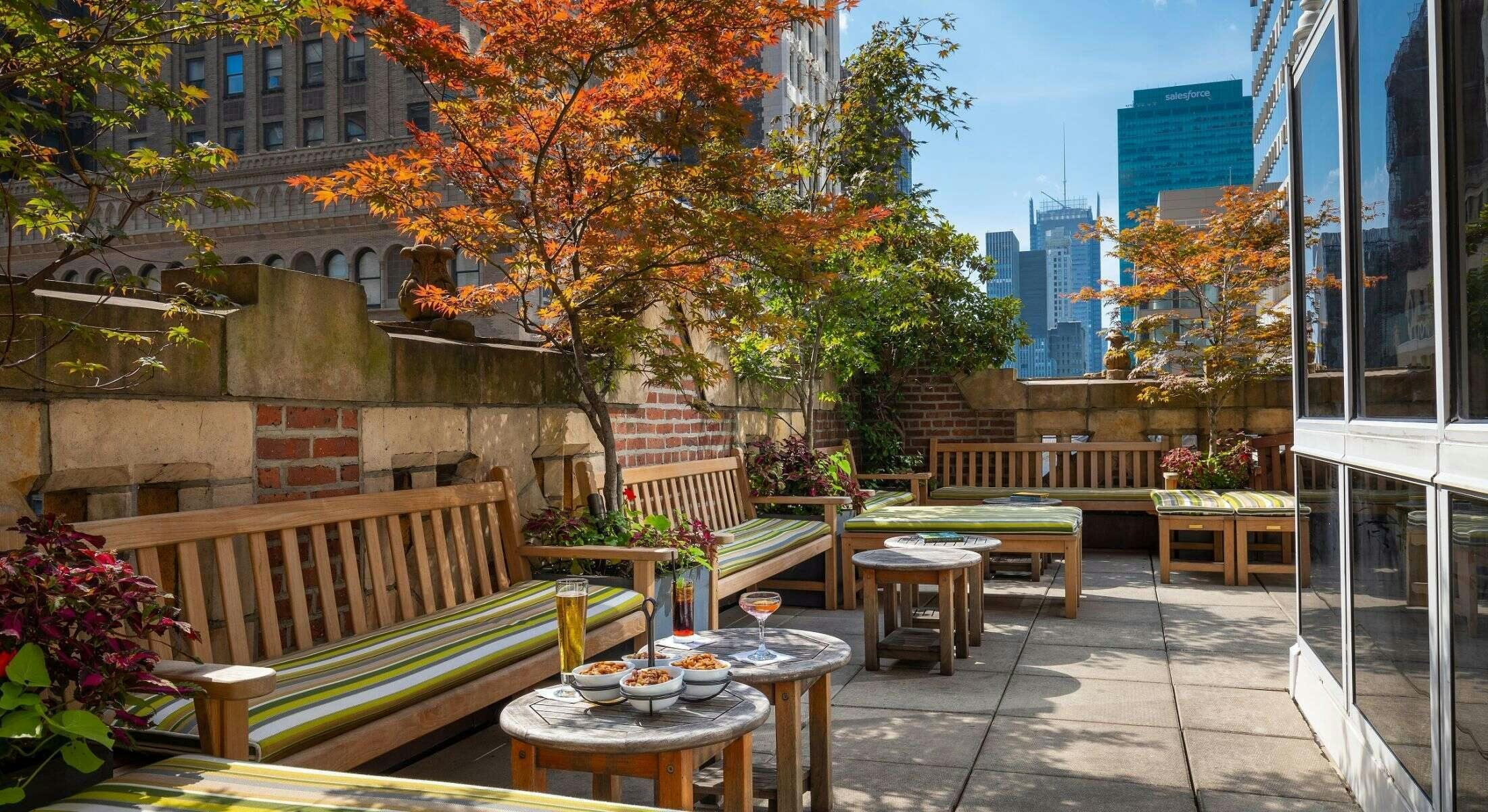 Hotel Giraffe by Library Hotel Collection