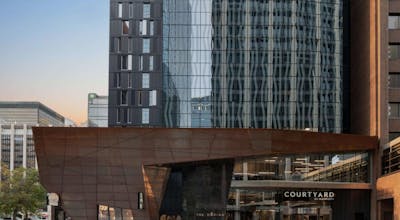 Courtyard Calgary Downtown