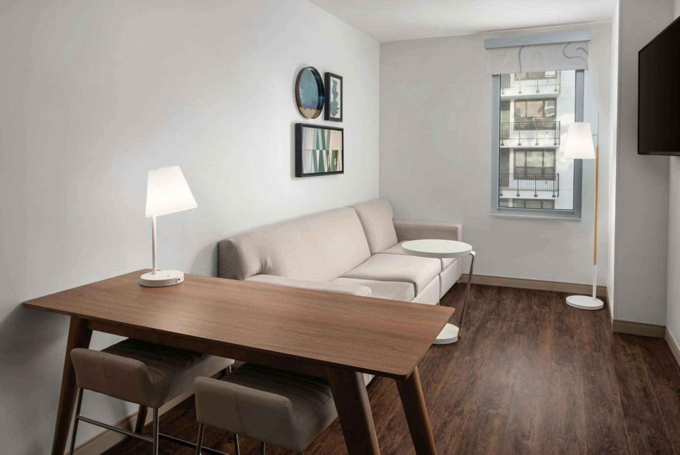 Hotel Element Calgary Downtown photo 5