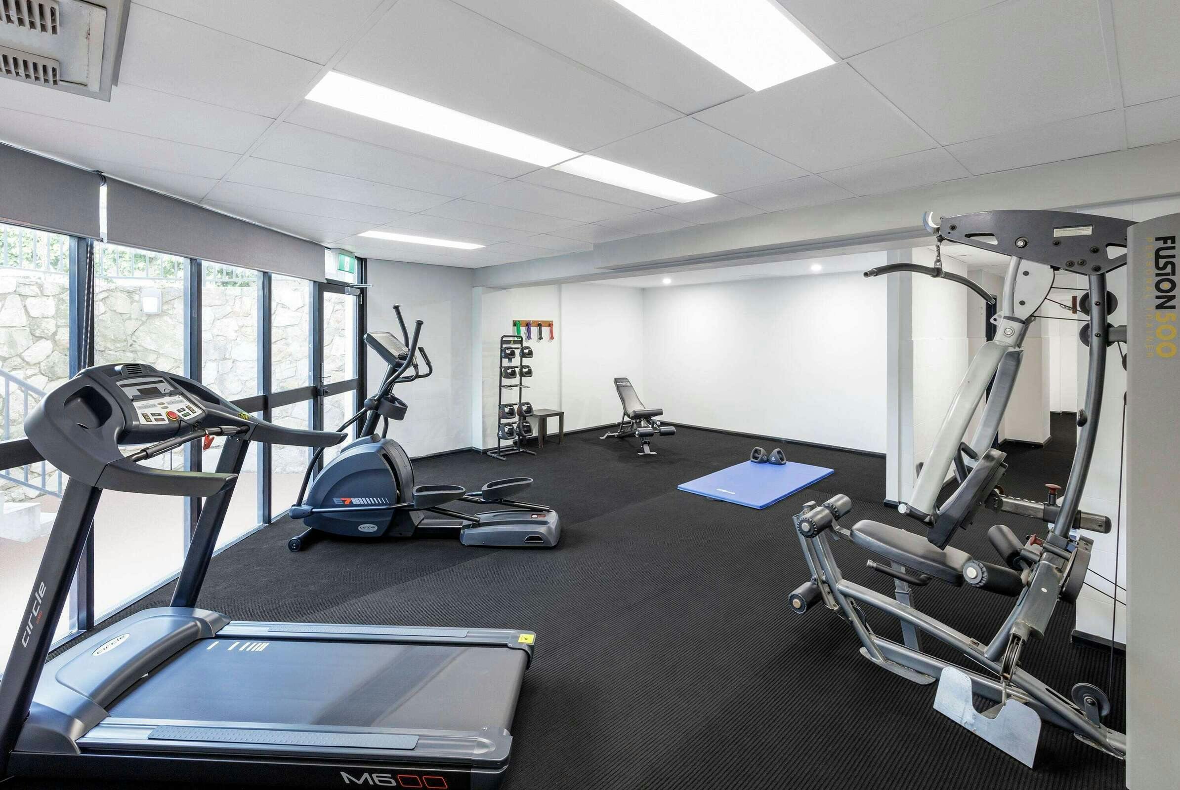 Hotel Ramada Diplomat Canberra photo 4