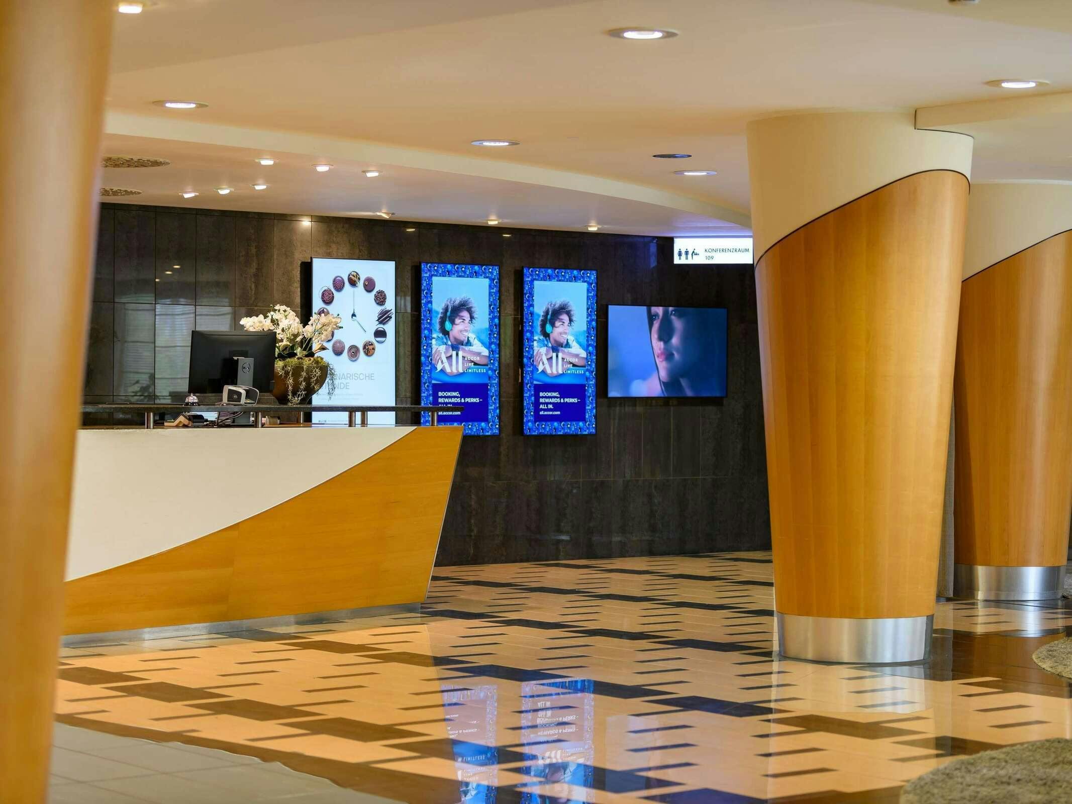 Hotel Mövenpick Hotel Egerkingen photo 5