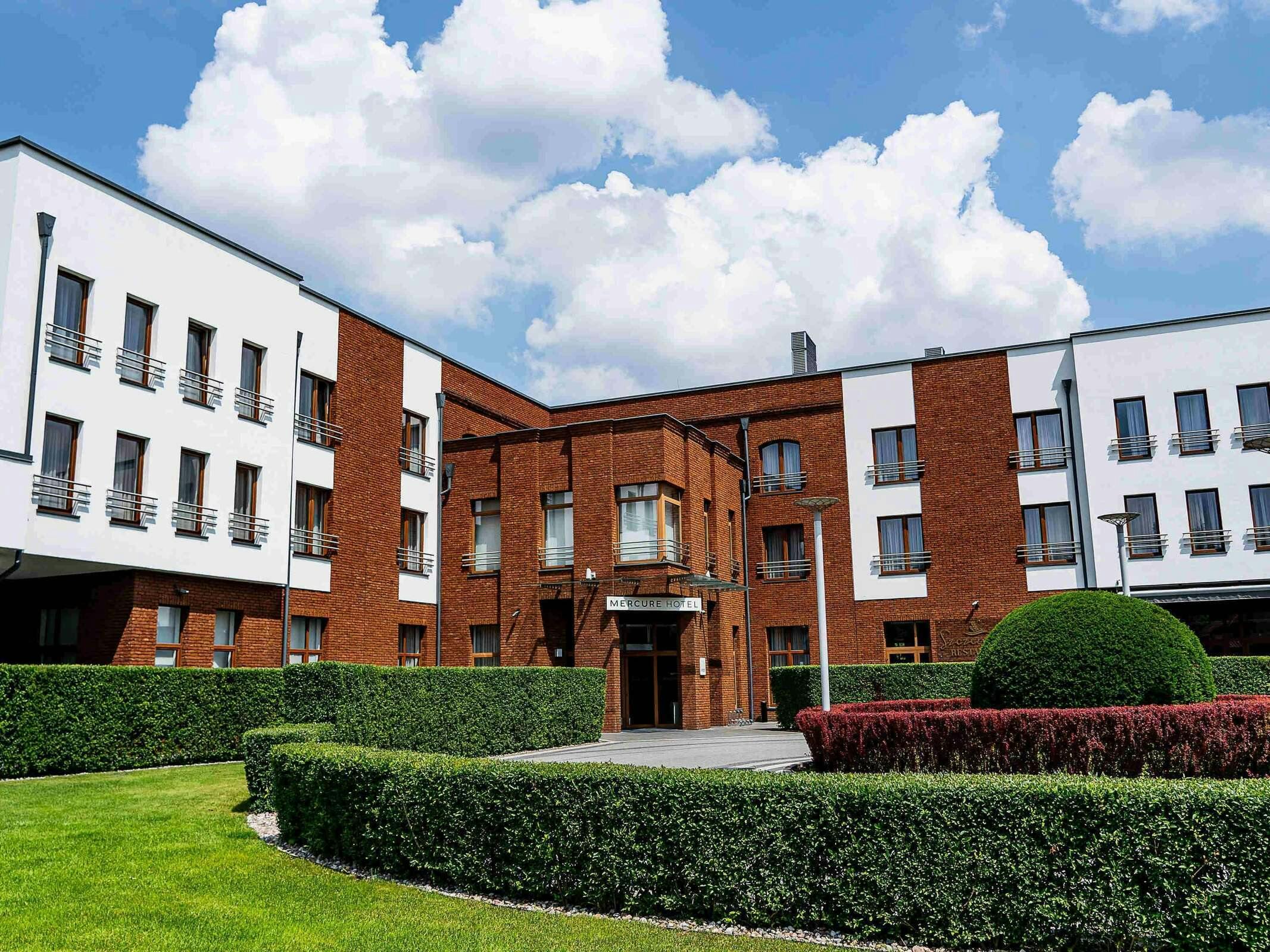 Hotel Mercure Wiazowna Brant photo 1