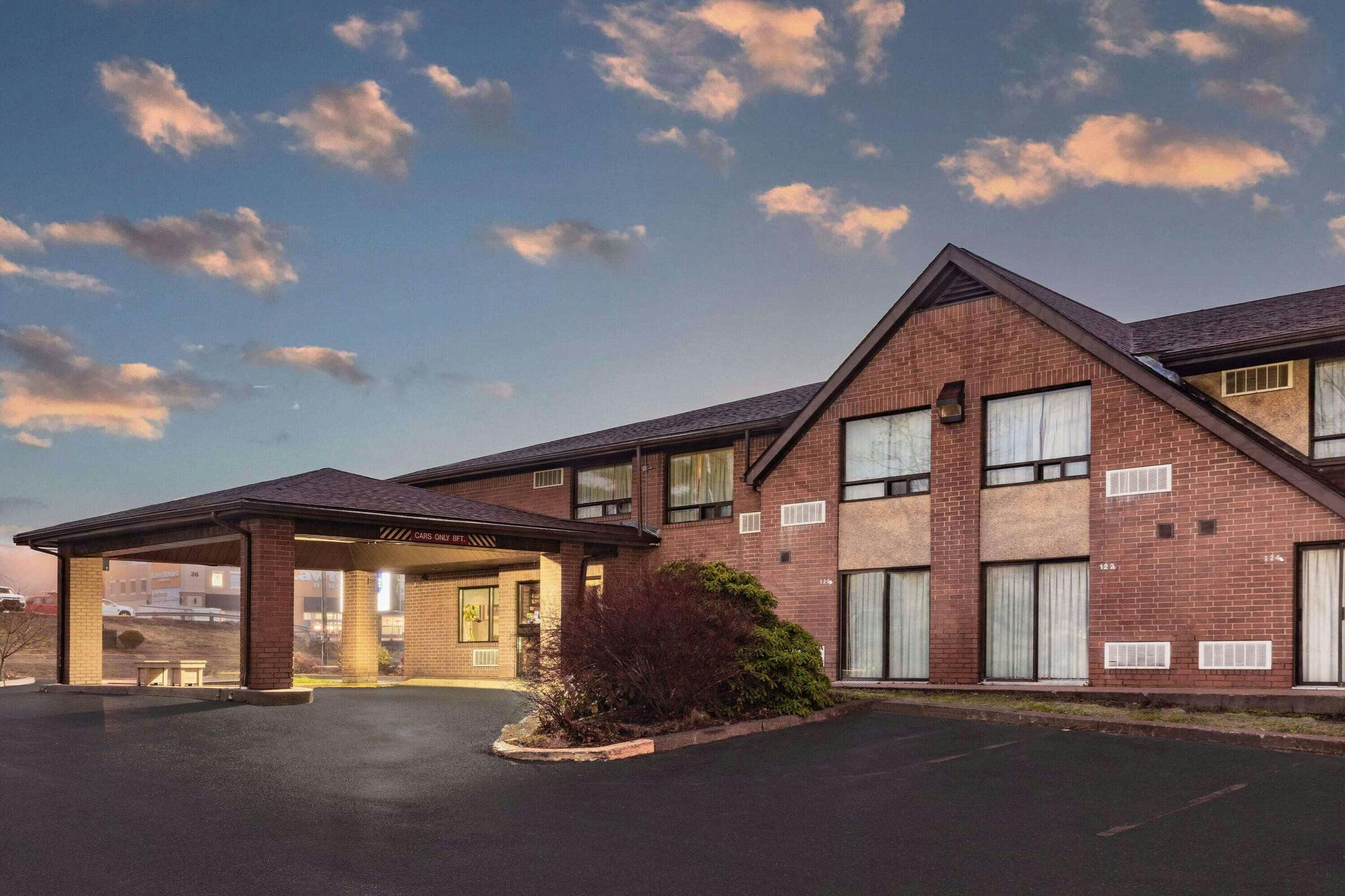 Hotel Travelodge by Wyndham Bridgewater photo 1