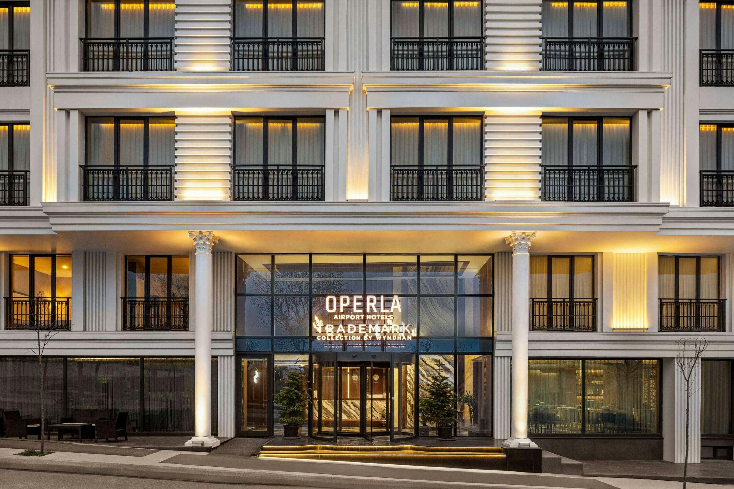 Hotel Operla Airport Hotels, Trademark Collection by Wyndham photo 1