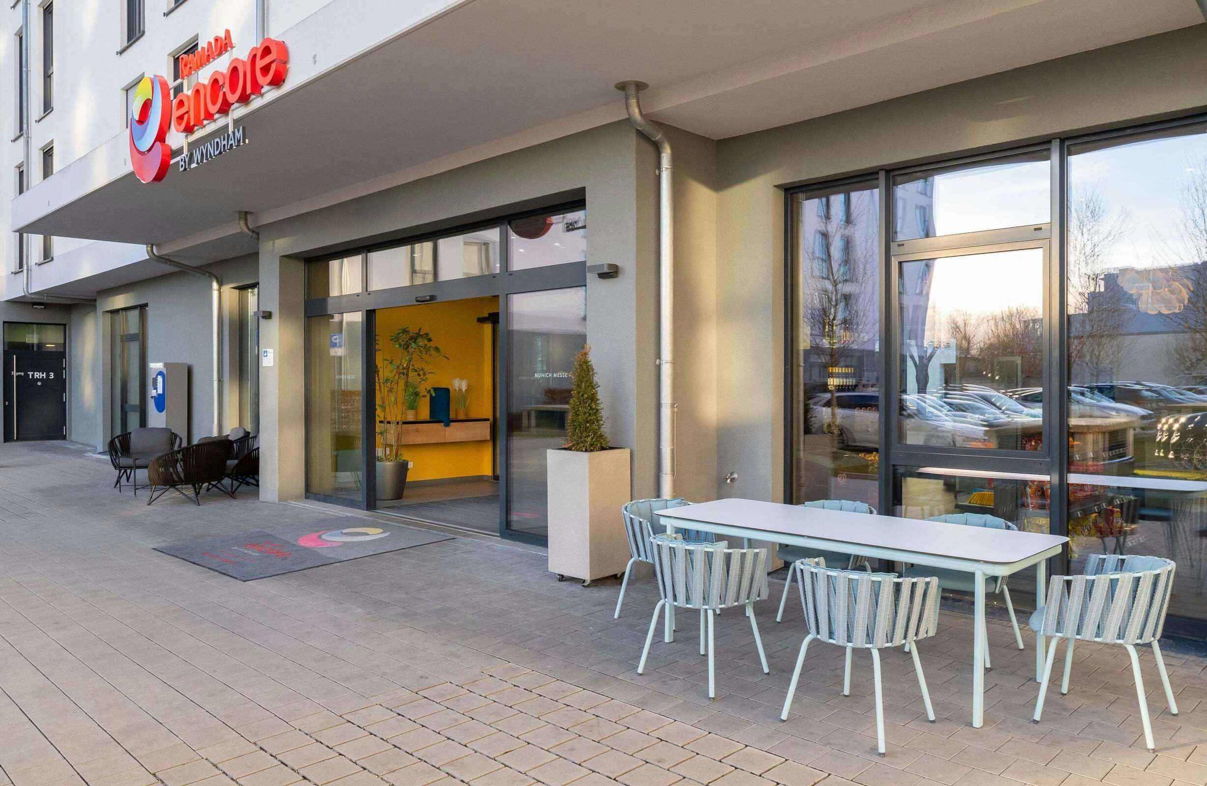 Hotel Ramada Encore by Wyndham Munich Messe photo 1