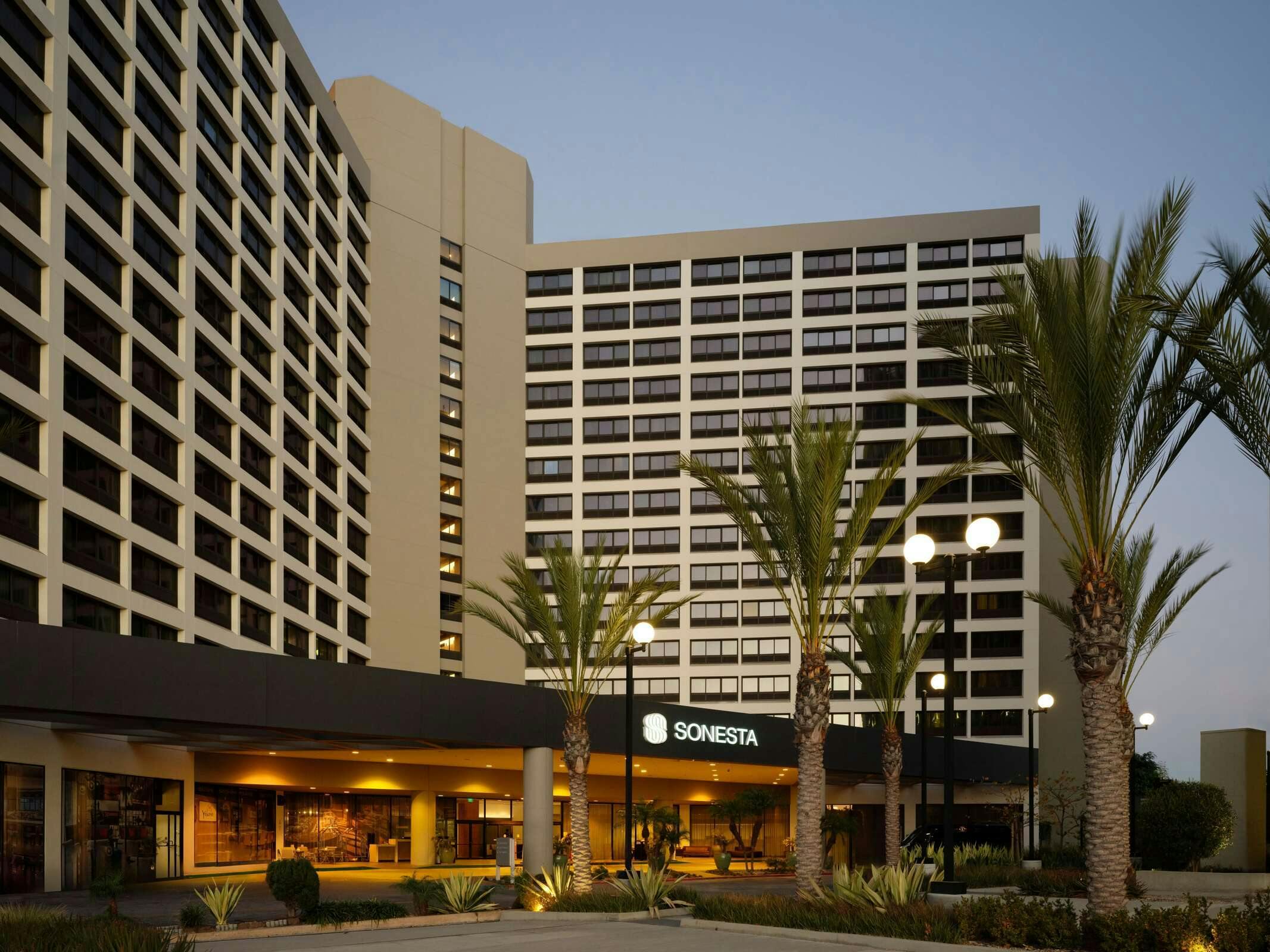 Hotel Sonesta Los Angeles Airport LAX photo 4