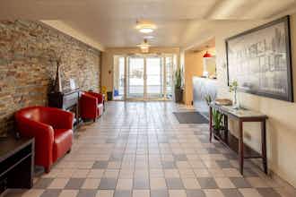 Hotel Ramada Cranbrook BC photo 3