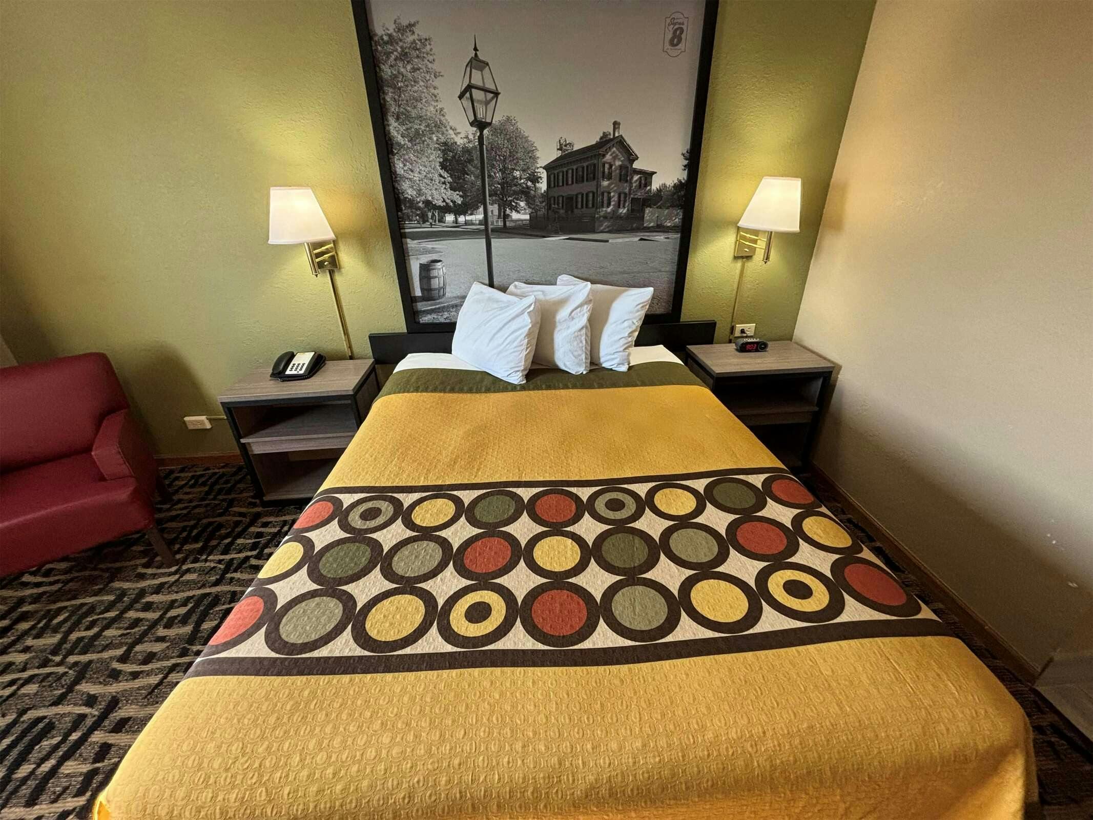 Hotel Super 8 by Wyndham McLean/Bloomington SW photo 5