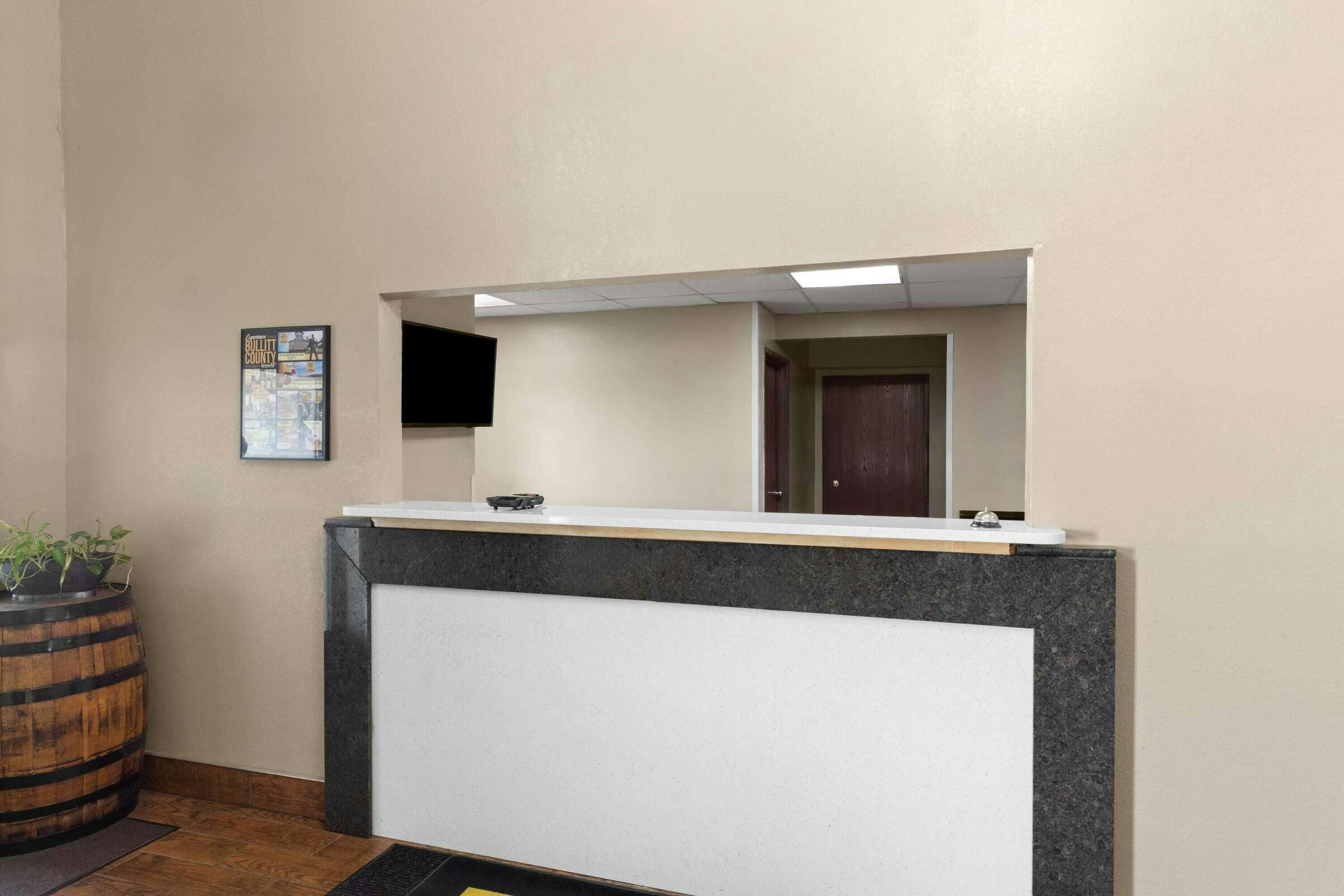 Hotel SE Shepherdsville L photo 3