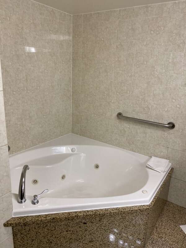 Hotel Troy Inn & Suites photo 5