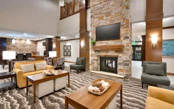 Hotel Staybridge Suites Gainesville I 75 photo 1
