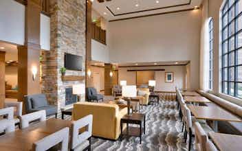 Hotel Staybridge Suites Gainesville I 75 photo 3