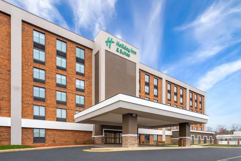 Holiday Inn & Suites Richmond West End