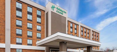 Holiday Inn & Suites Richmond West End