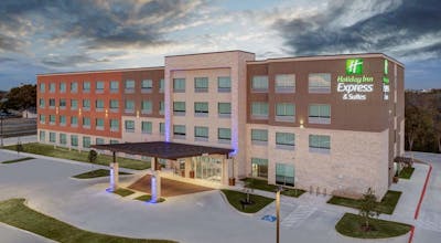 Holiday Inn Express & Suites Austin Airport East